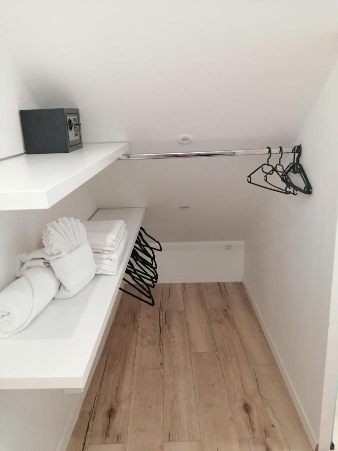 V Apartment 希贝尼克 外观 照片