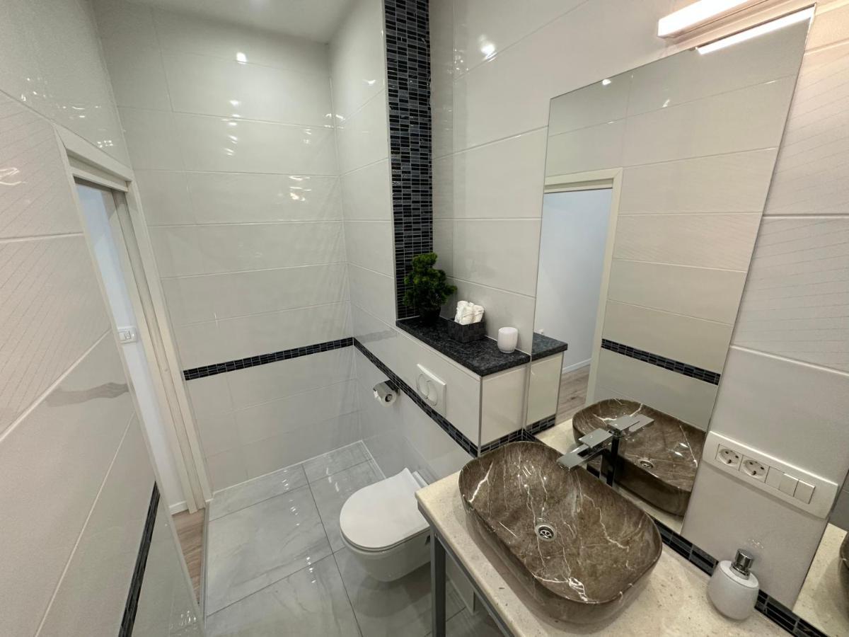 V Apartment 希贝尼克 外观 照片